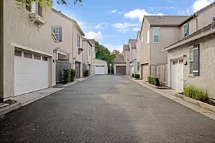 68 Chambord Way, Roseville, CA 95678 - Photo 32