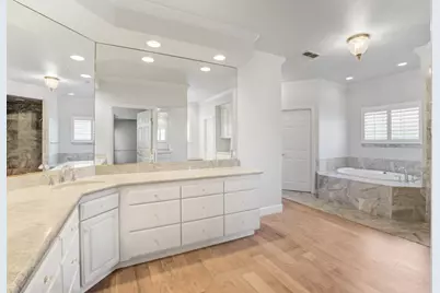 5 Latham Lane, Sacramento, CA 95864 - Photo 30