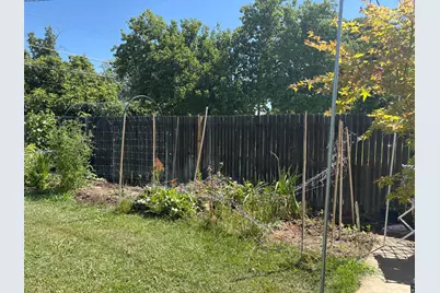 2561 24th Avenue, Sacramento, CA 95820 - Photo 12
