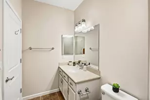 7552 Abbey Cir, Elk Grove, CA 95757 - Photo 42