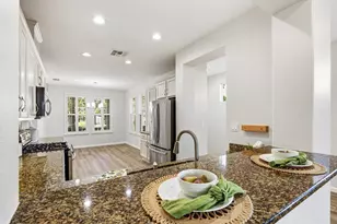 7552 Abbey Cir, Elk Grove, CA 95757 - Photo 16
