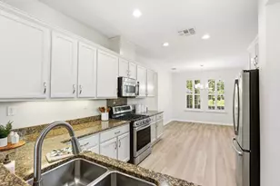 7552 Abbey Cir, Elk Grove, CA 95757 - Photo 20