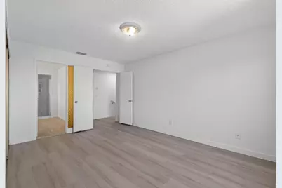 7725 McMullen Way, Sacramento, CA 95828 - Photo 24