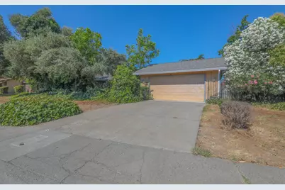 7640 Tattershall Way, Sacramento, CA 95823 - Photo 1