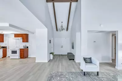 7640 Tattershall Way, Sacramento, CA 95823 - Photo 16
