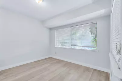 7640 Tattershall Way, Sacramento, CA 95823 - Photo 18