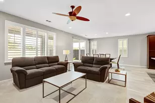 8609 Arcos Way, Elk Grove, CA 95757 - Photo 10