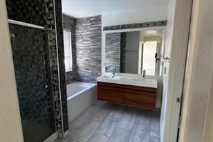 8284 Oakbark Ct, Elk Grove, CA 95758 - Photo 14