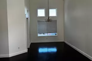 8284 Oakbark Ct, Elk Grove, CA 95758 - Photo 4
