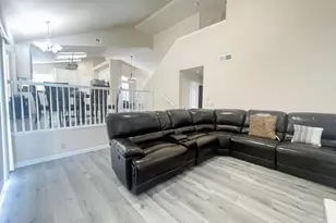 8668 Gossamer Way, Elk Grove, CA 95624 - Photo 14