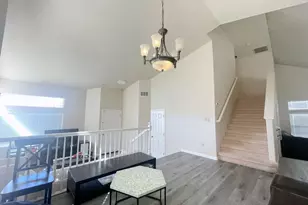 8668 Gossamer Way, Elk Grove, CA 95624 - Photo 6