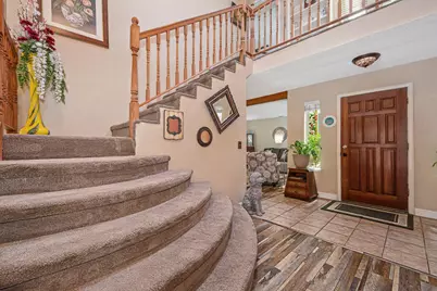 8025 Doral Court, Citrus Heights, CA 95610 - Photo 2