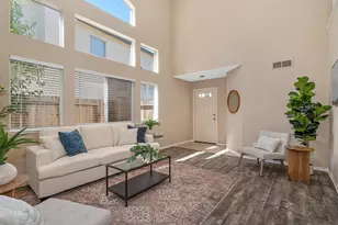 8749 White Cedar Ln, Elk Grove, CA 95758 - Photo 4