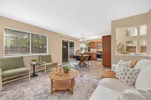 8749 White Cedar Ln, Elk Grove, CA 95758 - Photo 12