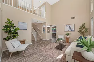 8749 White Cedar Ln, Elk Grove, CA 95758 - Photo 2