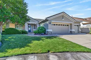 137 Lakefield Ct, Lincoln, CA 95648 - Photo 2