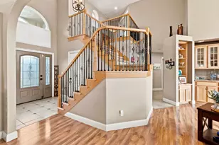 9075 Doncaster Ct, Elk Grove, CA 95624 - Photo 6