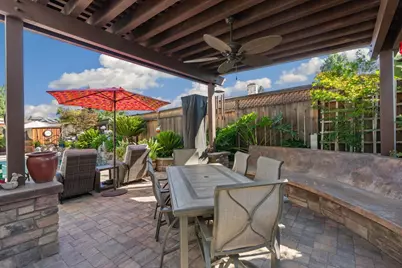 9075 Doncaster Court, Elk Grove, CA 95624 - Photo 38