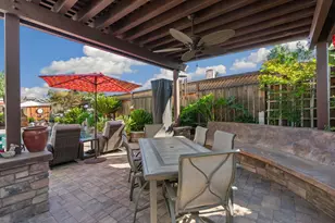 9075 Doncaster Ct, Elk Grove, CA 95624 - Photo 38
