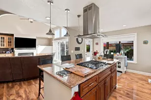 9075 Doncaster Ct, Elk Grove, CA 95624 - Photo 16