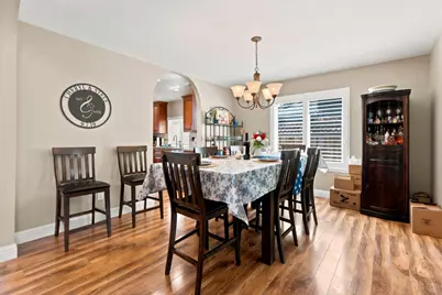 9075 Doncaster Court, Elk Grove, CA 95624 - Photo 10