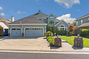 9075 Doncaster Ct, Elk Grove, CA 95624 - Photo 2
