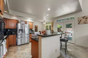 8662 Bluefield Way, Sacramento, CA 95823 - Photo 16