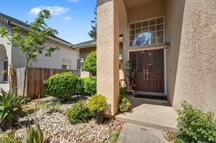 8662 Bluefield Way, Sacramento, CA 95823 - Photo 6