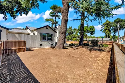 131 Loma Vista Way, Modesto, CA 95354 - Photo 4
