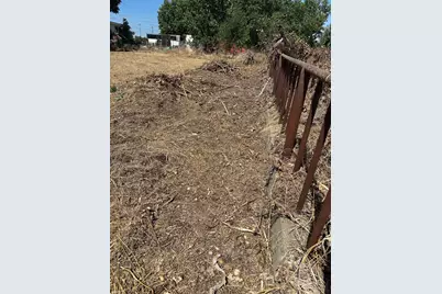 13933 E Kettleman Lane, Lodi, CA 95240 - Photo 6