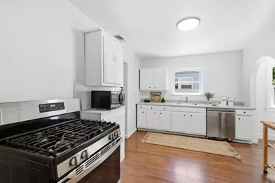 1828 Larkin Way, Sacramento, CA 95818 - Photo 10