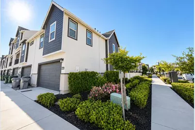 3050 Blue Cove Walk, Sacramento, CA 95833 - Photo 2