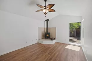 8421 Lost Cavern Ct, Citrus Heights, CA 95621 - Photo 6