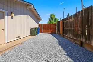 8421 Lost Cavern Ct, Citrus Heights, CA 95621 - Photo 28