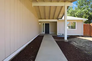 8421 Lost Cavern Ct, Citrus Heights, CA 95621 - Photo 2