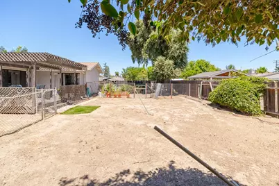 428 N Western Avenue, Waterford, CA 95386 - Photo 30