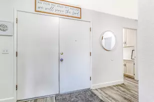 428 N Western Ave, Waterford, CA 95386 - Photo 6