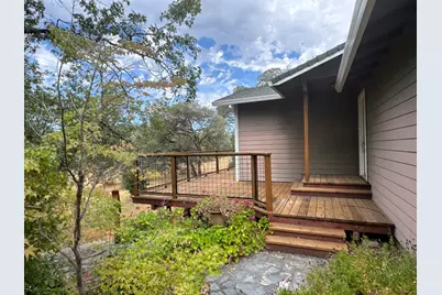1063 Skyline Drive, Auburn, CA 95602 - Photo 2