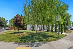 2102 N Funston, Stockton, CA 95205 - Photo 2