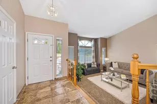 8996 Purple Martin Way, Elk Grove, CA 95758 - Photo 10