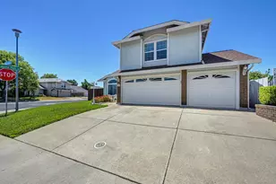 8996 Purple Martin Way, Elk Grove, CA 95758 - Photo 6