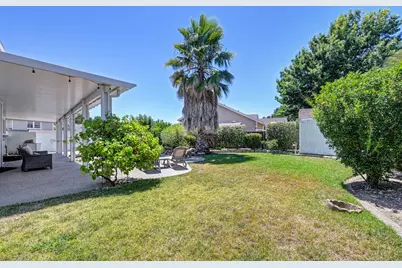 8996 Purple Martin Way, Elk Grove, CA 95758 - Photo 40