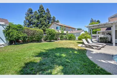8996 Purple Martin Way, Elk Grove, CA 95758 - Photo 42