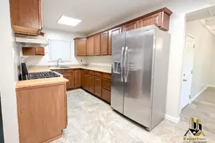 2116 Waterford Rd, Sacramento, CA 95815 - Photo 6