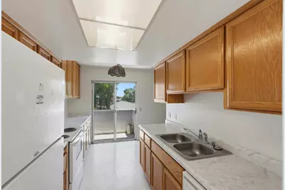 8252 Center Parkway #79, Sacramento, CA 95823 - Photo 14