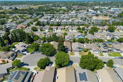 4663 Cayman Court, Stockton, CA 95210 - Photo 42