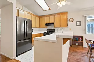4663 Cayman Ct, Stockton, CA 95210 - Photo 12