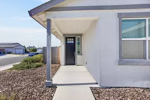 543 Fox Hunt Wy, Rio Linda, CA 95673 - Photo 4