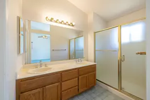 10088 River Falls Cir, Stockton, CA 95209 - Photo 32
