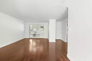 1310 Commons Dr, Sacramento, CA 95825 - Photo 14